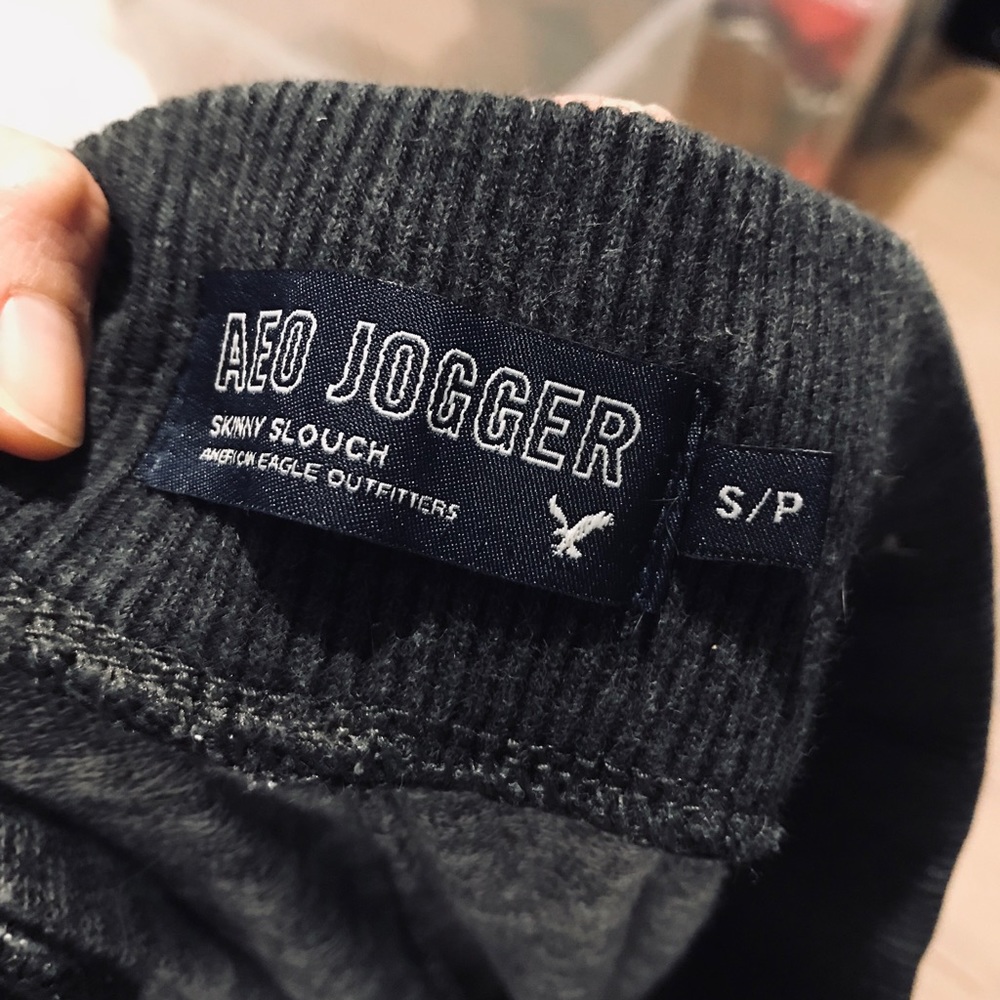 AE joggers - Picture 2 of 3